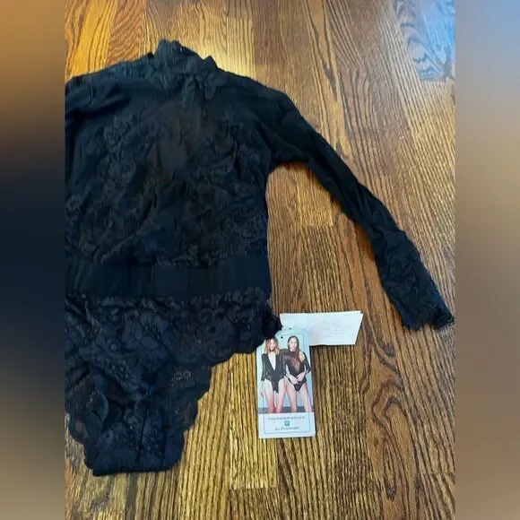 Free People x Take HAH
Bow Reversible Bodysuit in
Black size Large - Picture 10 of 12